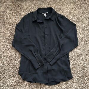 Black H&M woman’s blouse